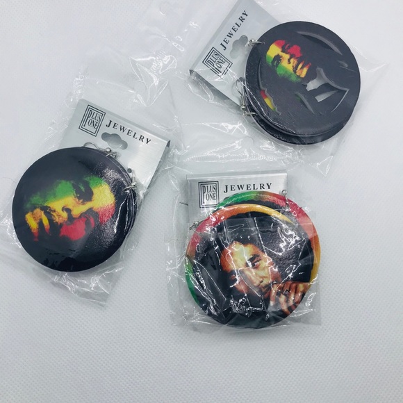 Earring $9 each plus shipping - Picture 5 of 5